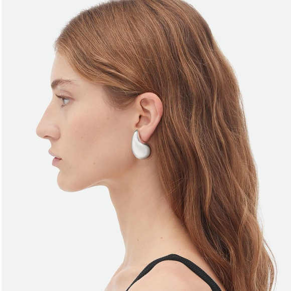 Authentic Bottega Veneta Small Drop Silver Earrings - Picture 2 of 8